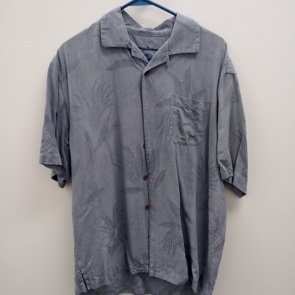Tommy Bahama,Two shirts,Linen Size M - Picture 1 of 4
